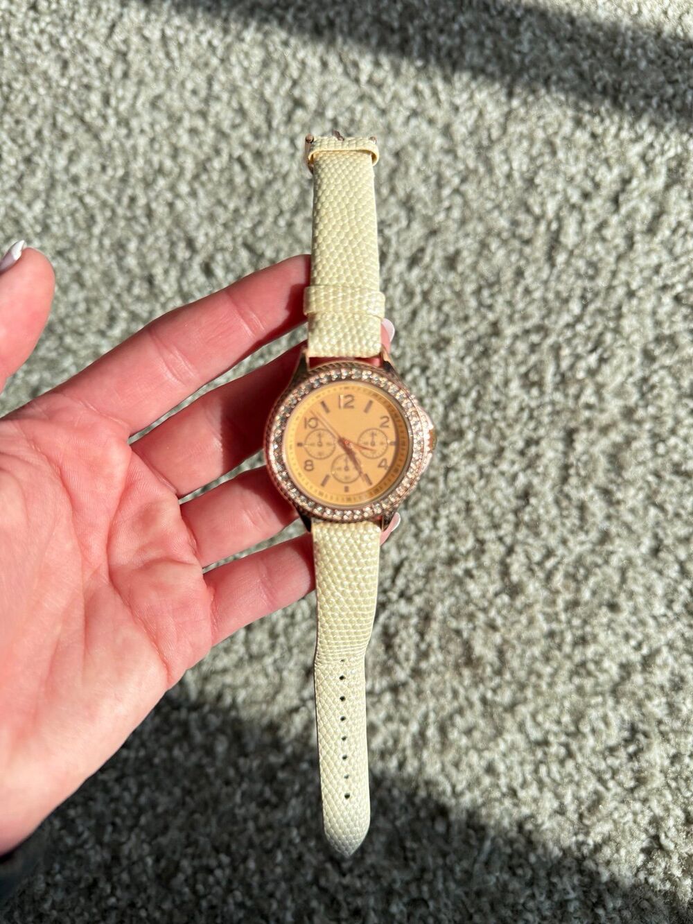 rose gold watch - Picture 2 of 5